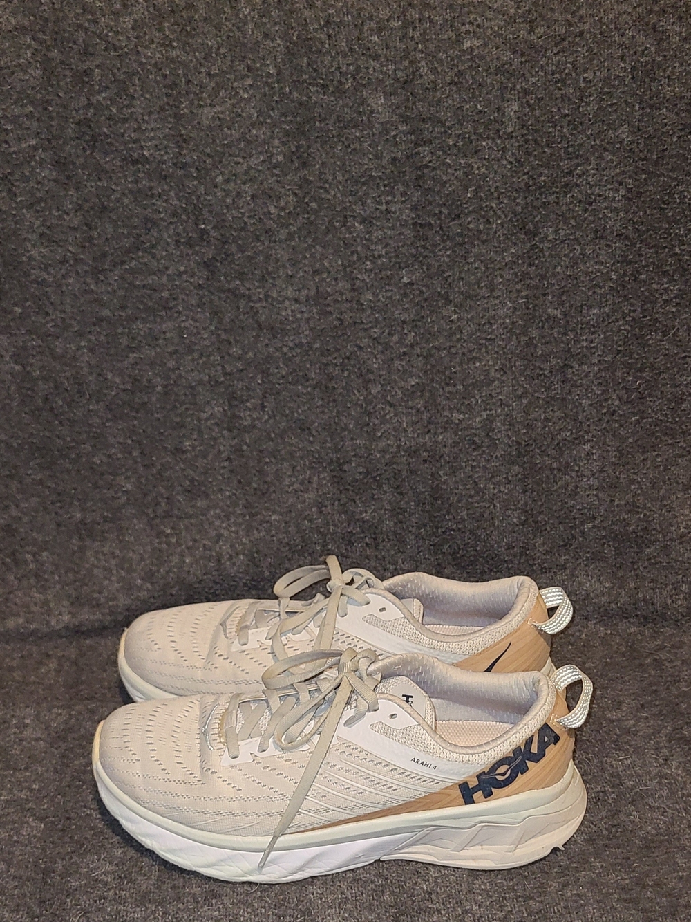 Hoka One One Arahi 4 Women's Sneakers Size 8.5 Nimbus Cloud/Lunar Rock Shoes